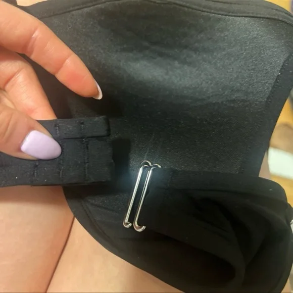 NWOT padded bikini top - black - Picture 8 of 10